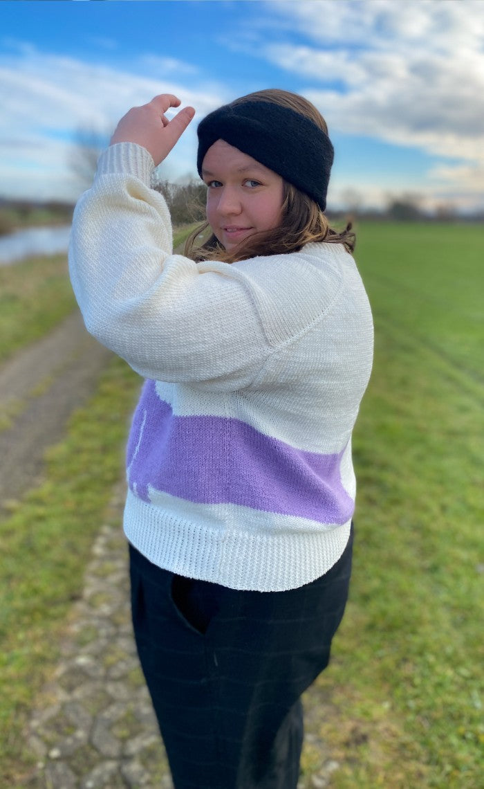 Studio Sweater with your desired motif - COOL WOOL BIG - Knitting kit