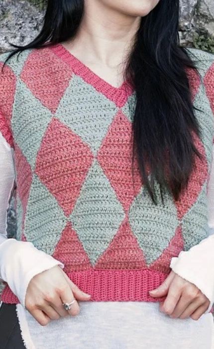 Sparkling Vest - WARMI ALPACA & STELLARIS - Crochet Kit Done