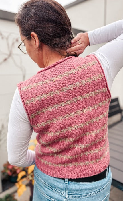 Friedas Mosaic Vest gestreift - LOCAL ARAN - Strickpaket