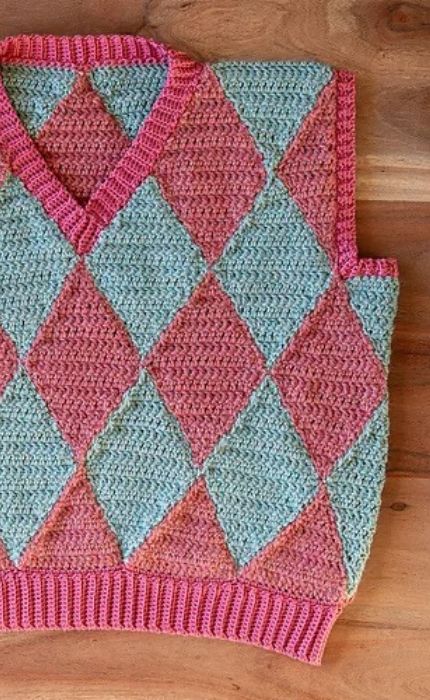 Sparkling Vest - WARMI ALPACA & STELLARIS - Crochet Kit Done