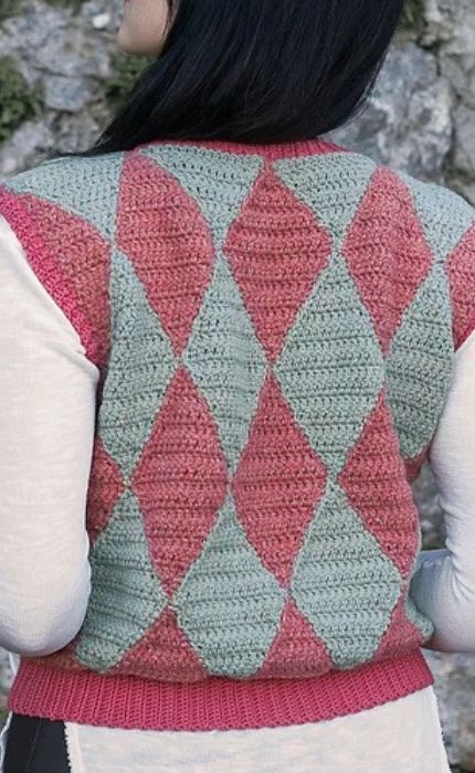 Sparkling Vest - WARMI ALPACA & STELLARIS - Crochet Kit Done