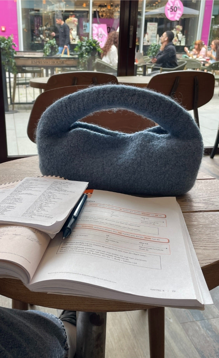 New Beginnings Bag - Beginner Knitting Kit with Video Tutorial