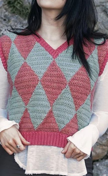 Sparkling Vest - WARMI ALPACA & STELLARIS - Crochet Kit Done