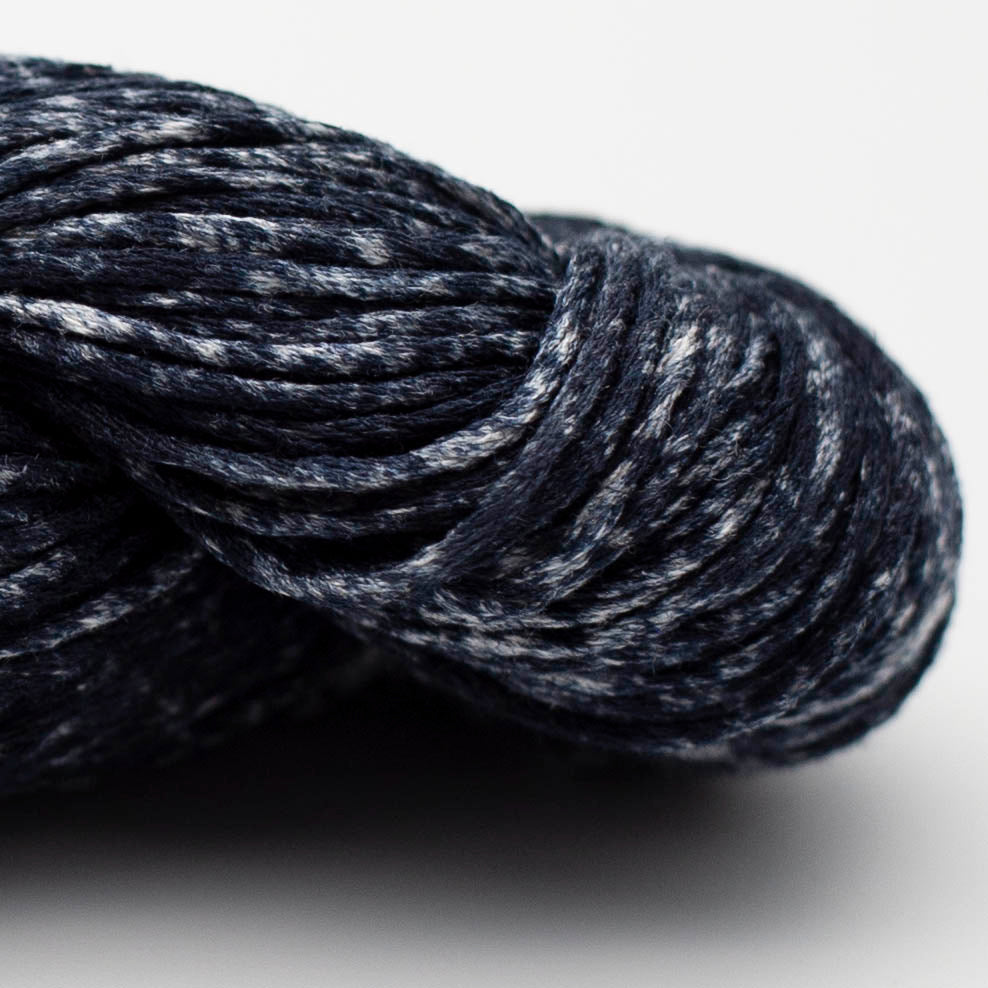 Erika Knight STUDIO LINEN PRINT