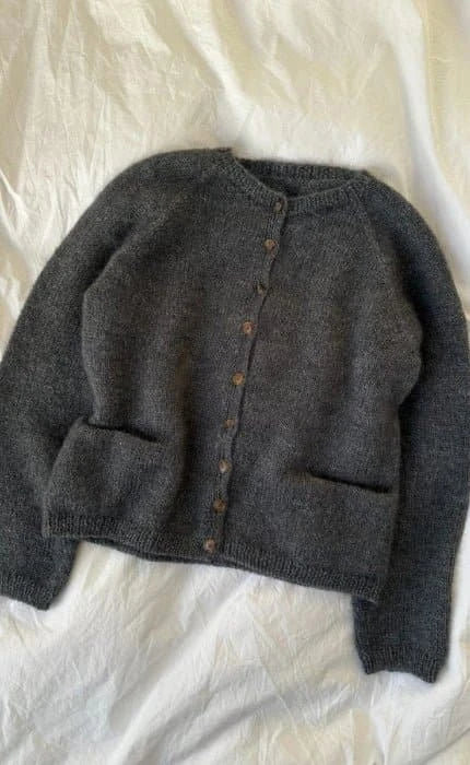 Copenhagen Cardigan - TYNN PEER GYNT & TYNN SILK MOHAIR - Strickset von PETITE KNIT jetzt online kaufen bei OONIQUE