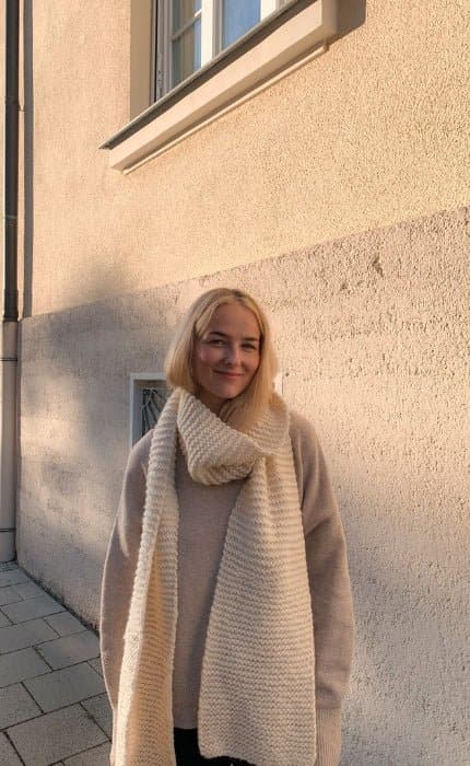 Digitaler Strickkurs: New Beginnings Schal - Anfängerkurs mit Videotutorial von OONIQUE STUDIO jetzt online kaufen bei OONIQUE