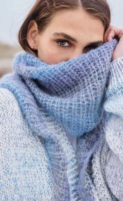 Dreieckstuch im Halbpatent - SILKHAIR PRINT - Strickset von LANA GROSSA jetzt online kaufen bei OONIQUE