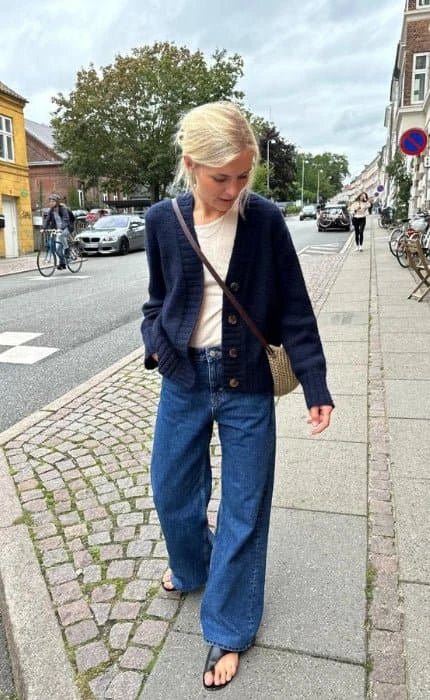 Eva Cardigan - PEER GYNT - Strickset von PETITE KNIT jetzt online kaufen bei OONIQUE
