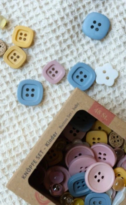 Knopfset - Baby & Kinder (48 Stk.) von OONIQUE jetzt online kaufen bei OONIQUE
