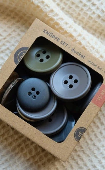 Knopfset - dunkel (48 Stk.) von OONIQUE jetzt online kaufen bei OONIQUE