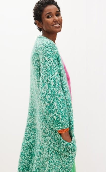 Kurzmantel Glatt Rechts mit Flechtmusterärmeln - ALPACA AIR - Strickpaket von LANA GROSSA jetzt online kaufen bei OONIQUE