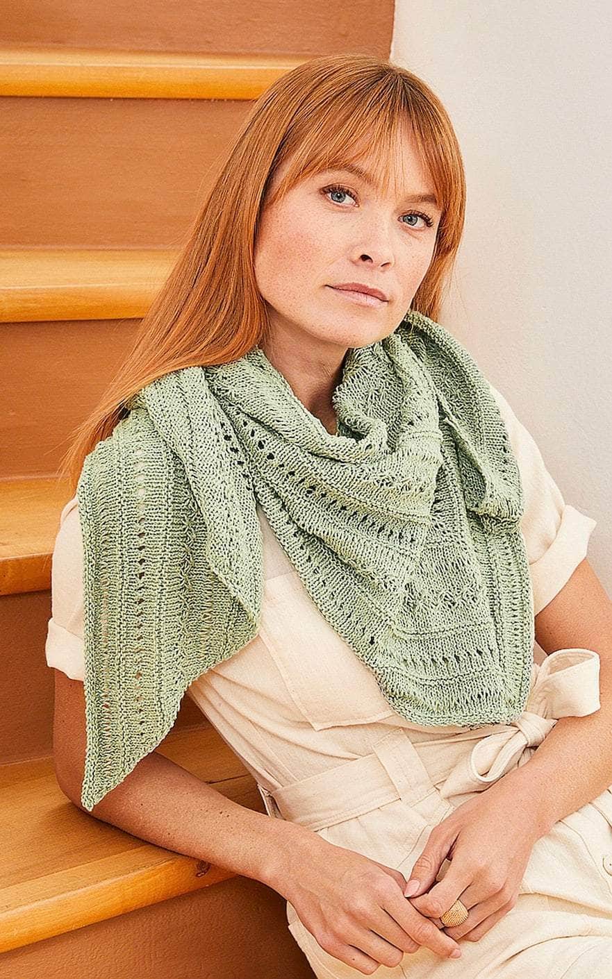 Tuch mit Sternchenmuster - LANDLUST SOMMERSEIDE - Strickset von LANA GROSSA jetzt online kaufen bei OONIQUE
