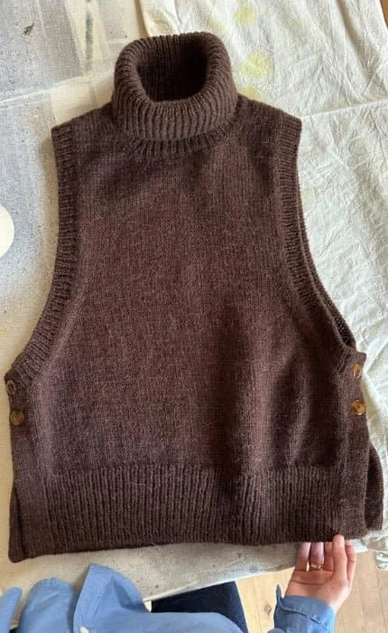 Lulu Slipover Chunky Edition - PEER GYNT - Strickset von PETITE KNIT jetzt online kaufen bei OONIQUE