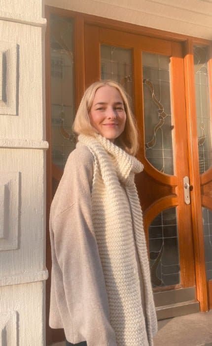 New Beginnings Schal - Anfänger Strickset mit Videotutorial von OONIQUE STUDIO jetzt online kaufen bei OONIQUE