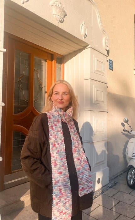 New Beginnings Schal - VEGAN Edition - Anfänger Strickset mit Videotutorial von OONIQUE STUDIO jetzt online kaufen bei OONIQUE