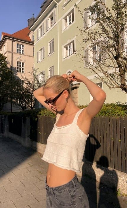 New Beginnings Top - Vegan Edition - Anfänger Strickset mit Videotutorial von OONIQUE STUDIO jetzt online kaufen bei OONIQUE