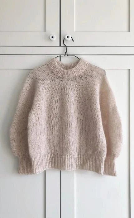 Saturday Night Sweater - SOFT SILK MOHAIR - Strickset von PETITE KNIT jetzt online kaufen bei OONIQUE