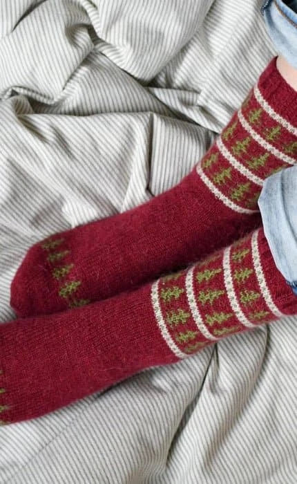 Tannenparade Socken - EDELWEISS ALPAKA 4 - FACH - Strickpaket von KREMKE SOUL WOOL jetzt online kaufen bei OONIQUE