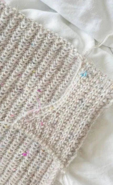 Wonderland Neck Warmer - SUNDAY & TYNN SILK MOHAIR - Strickset von SPEKTAKELSTRIK jetzt online kaufen bei OONIQUE