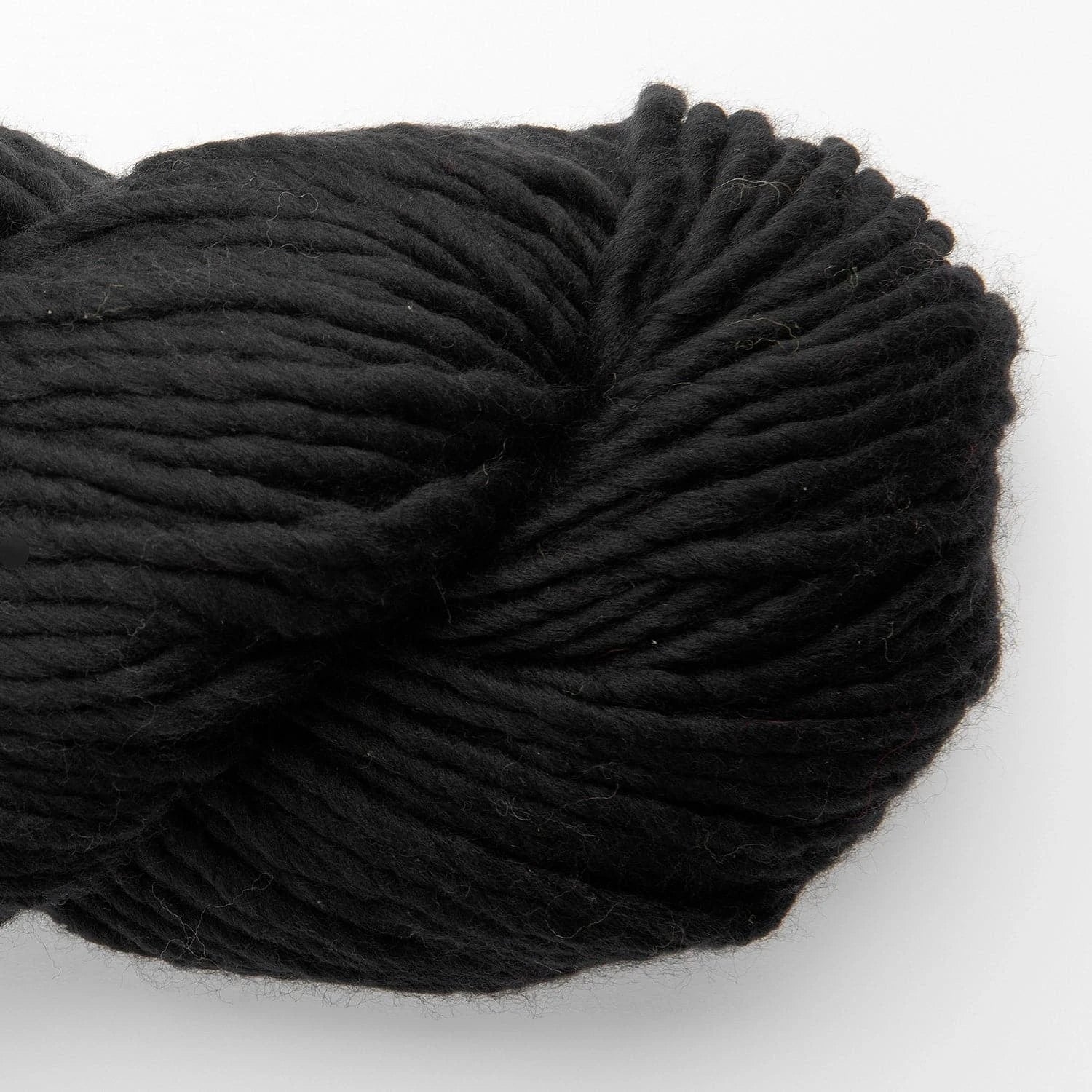 Yana FINE Highland Wool 200g von AMANO jetzt online kaufen bei OONIQUE