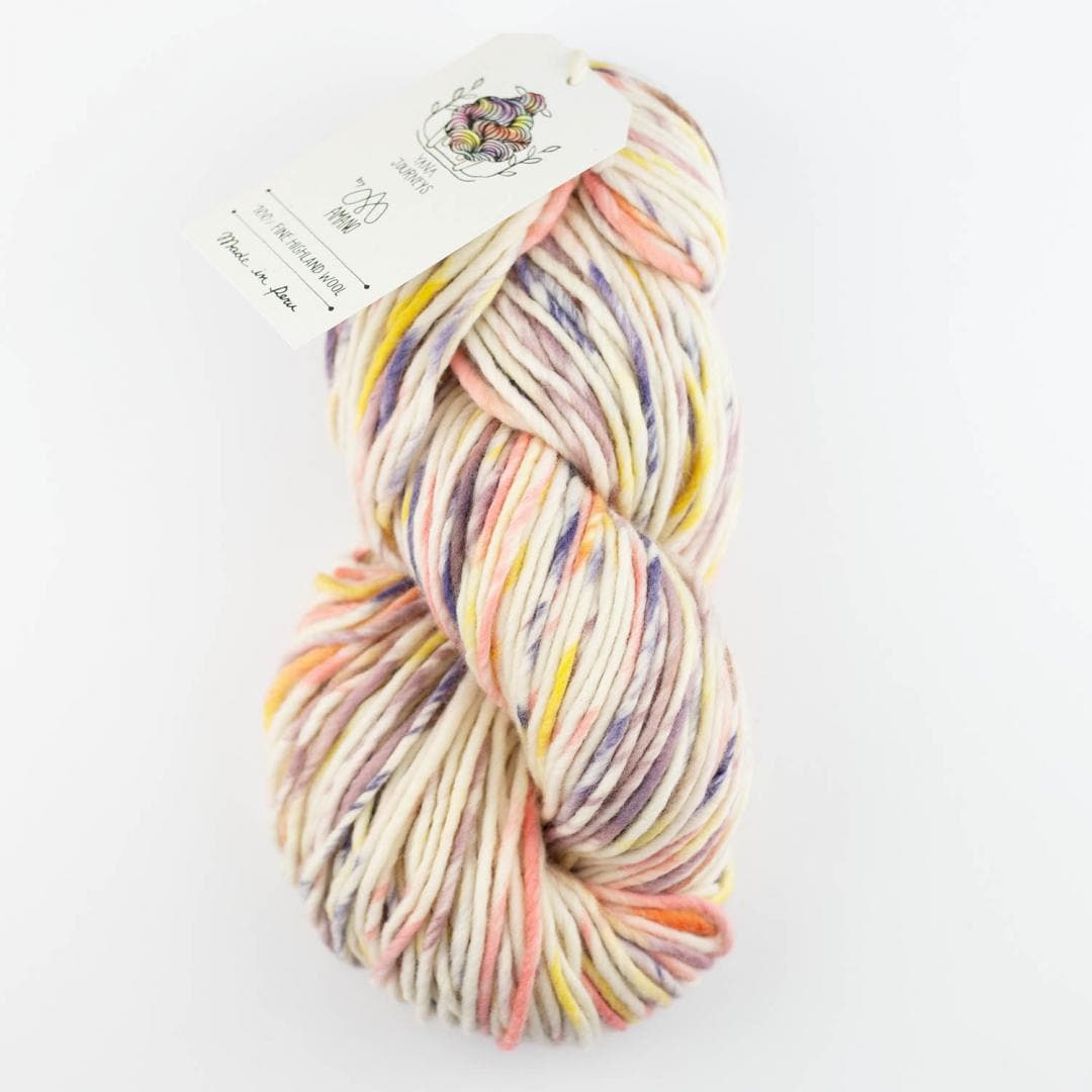 Yana JOURNEYS handpainted Highlandwool 200g von AMANO jetzt online kaufen bei OONIQUE