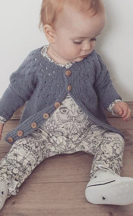 Glück Babyjacke - COOL WOOL - Strickset von STROFF jetzt online kaufen bei OONIQUE