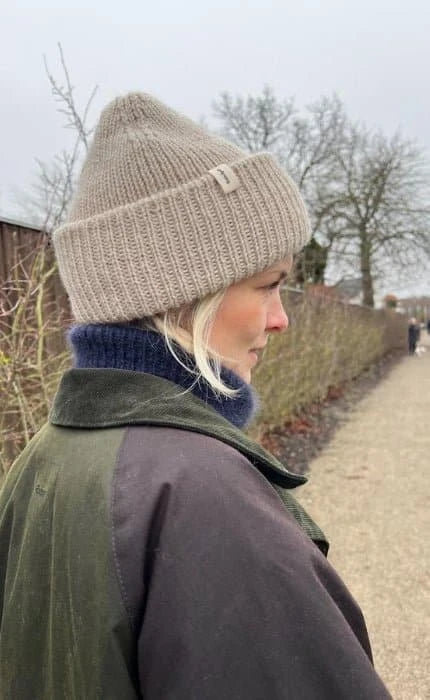 Weekend Mütze - PEER GYNT - Strickset von PETITE KNIT jetzt online kaufen bei OONIQUE