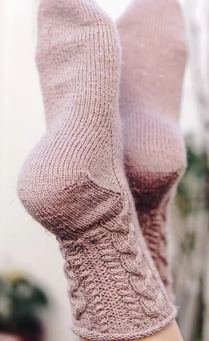 Ricardas Cablesocks - ANLEITUNG von CAROLIN BALMES jetzt online kaufen bei OONIQUE