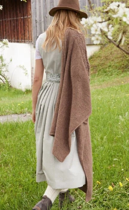 Stola mit Ajourmuster - ECOPUNO & SETASURI - Strickset von LANA GROSSA jetzt online kaufen bei OONIQUE