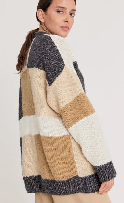 Jacke in Intarsientechnik - ECOPUNO CHUNKY - Strickset von LANA GROSSA jetzt online kaufen bei OONIQUE