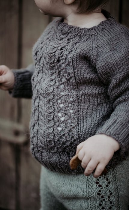 Wikinger Sweater Mini - ANLEITUNG von APPELBANNE DESIGN jetzt online kaufen bei OONIQUE