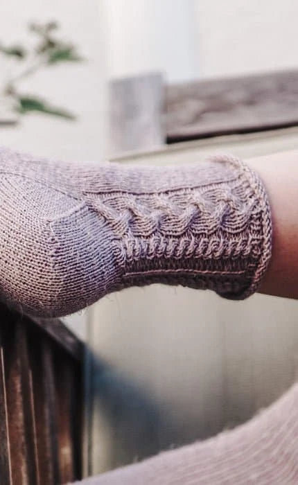 Ricardas Cablesocks - ANLEITUNG von CAROLIN BALMES jetzt online kaufen bei OONIQUE