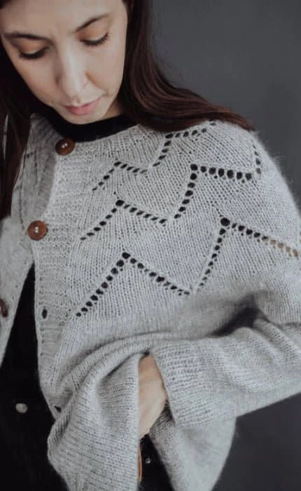 Feder Cardigan - COOL WOOL BIG & SILKHAIR - Strickset von STROFF jetzt online kaufen bei OONIQUE