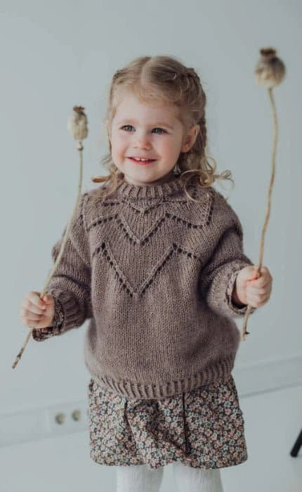 Feder Kinderpullover - COOL WOOL BIG & SILKHAIR - Strickset von STROFF jetzt online kaufen bei OONIQUE