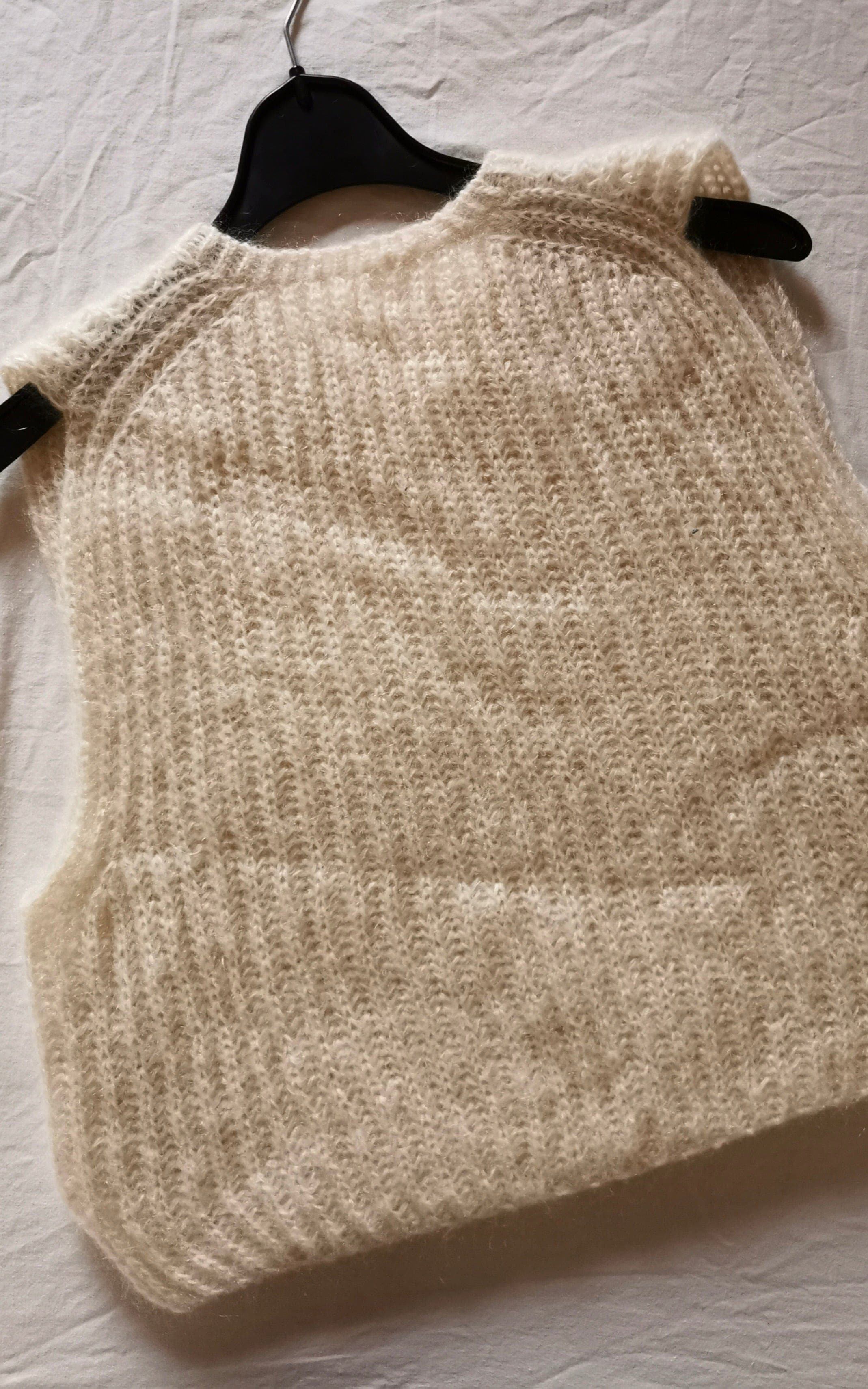 Fluffy Cloud Slipover - SILKHAIR - Strickset von ANN.KA.THRIN jetzt online kaufen bei OONIQUE