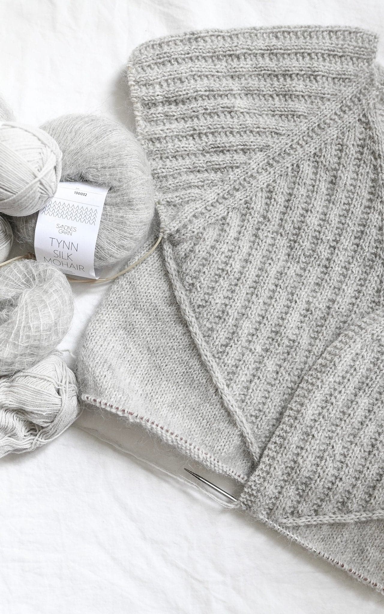 Cosmo Cardigan - TYNN SILK MOHAIR & SUNDAY EDITION - Strickset von RUST KNITWEAR jetzt online kaufen bei OONIQUE