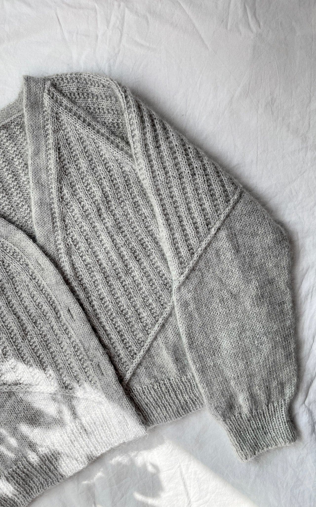 Cosmo Cardigan - TYNN SILK MOHAIR & SUNDAY EDITION - Strickset von RUST KNITWEAR jetzt online kaufen bei OONIQUE