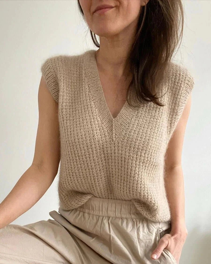 Friday Slipover V-Ausschnitt - SUNDAY & TYNN SILK MOHAIR - Strickset von PETITE KNIT jetzt online kaufen bei OONIQUE