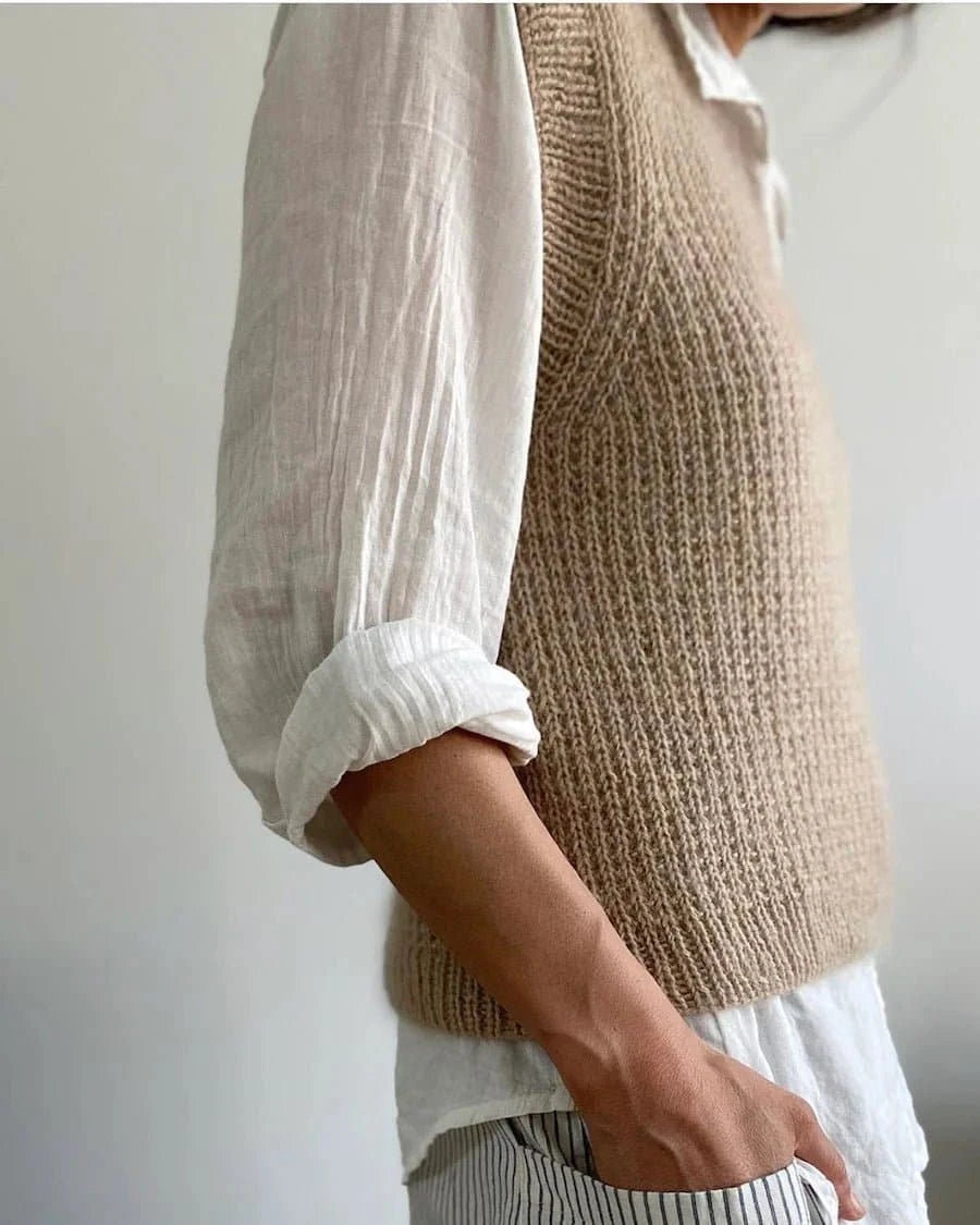 Friday Slipover V-Ausschnitt - SUNDAY & TYNN SILK MOHAIR - Strickset von PETITE KNIT jetzt online kaufen bei OONIQUE