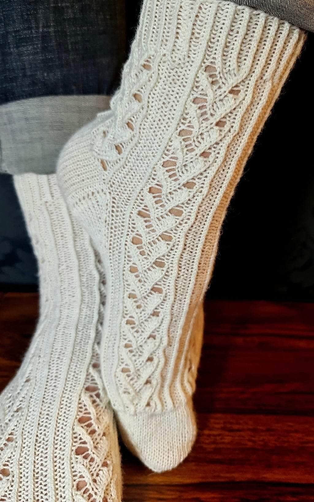 Cosina Socken - ANLEITUNG von JOÉL JOÉL jetzt online kaufen bei OONIQUE