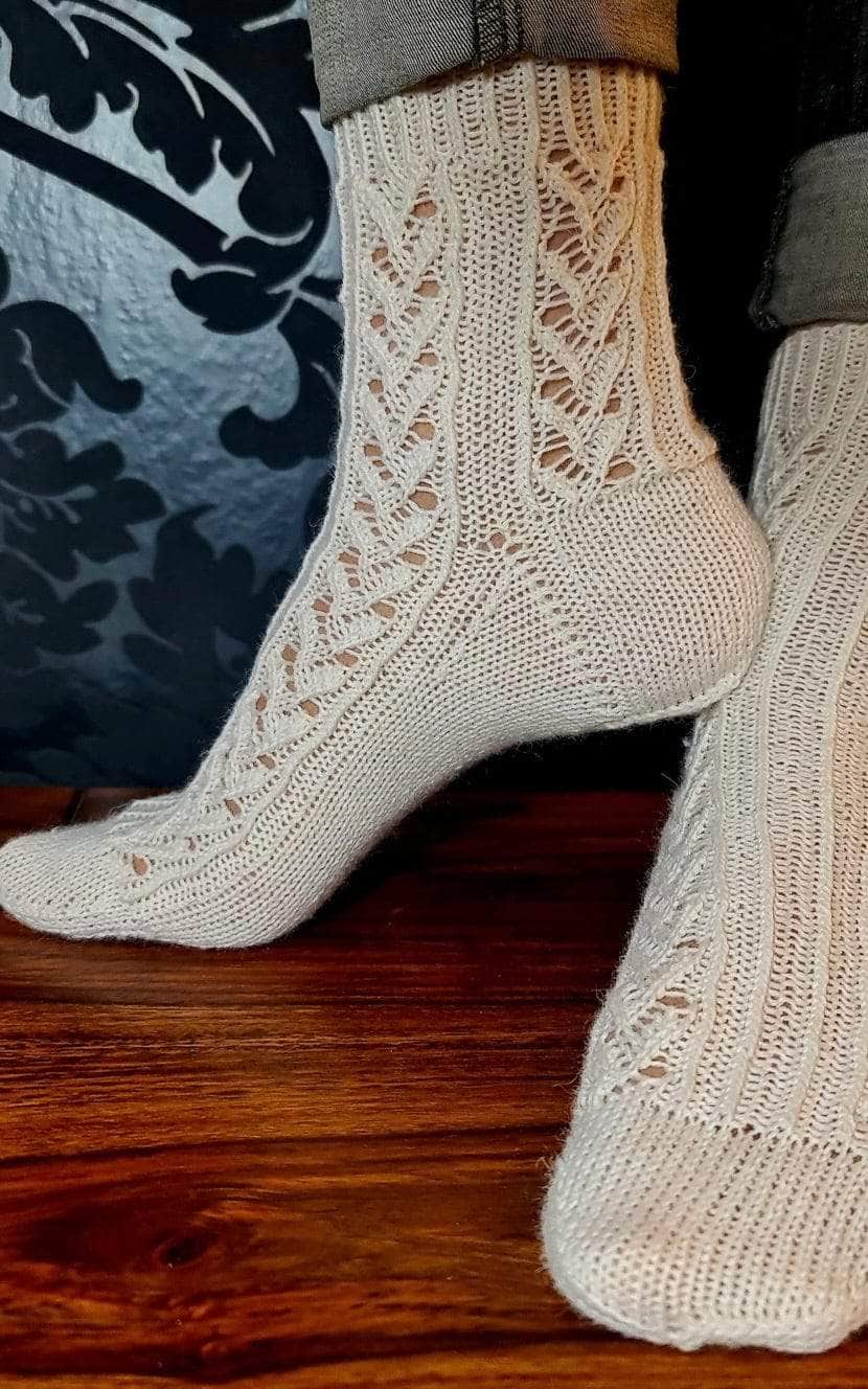 Cosina Socken - ANLEITUNG von JOÉL JOÉL jetzt online kaufen bei OONIQUE