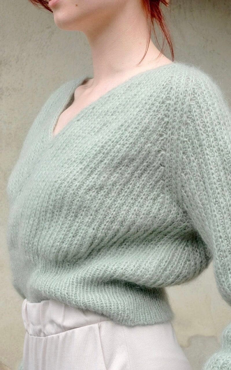 Lucy Bluse - ANLEITUNG von KNITTING DEER jetzt online kaufen bei OONIQUE