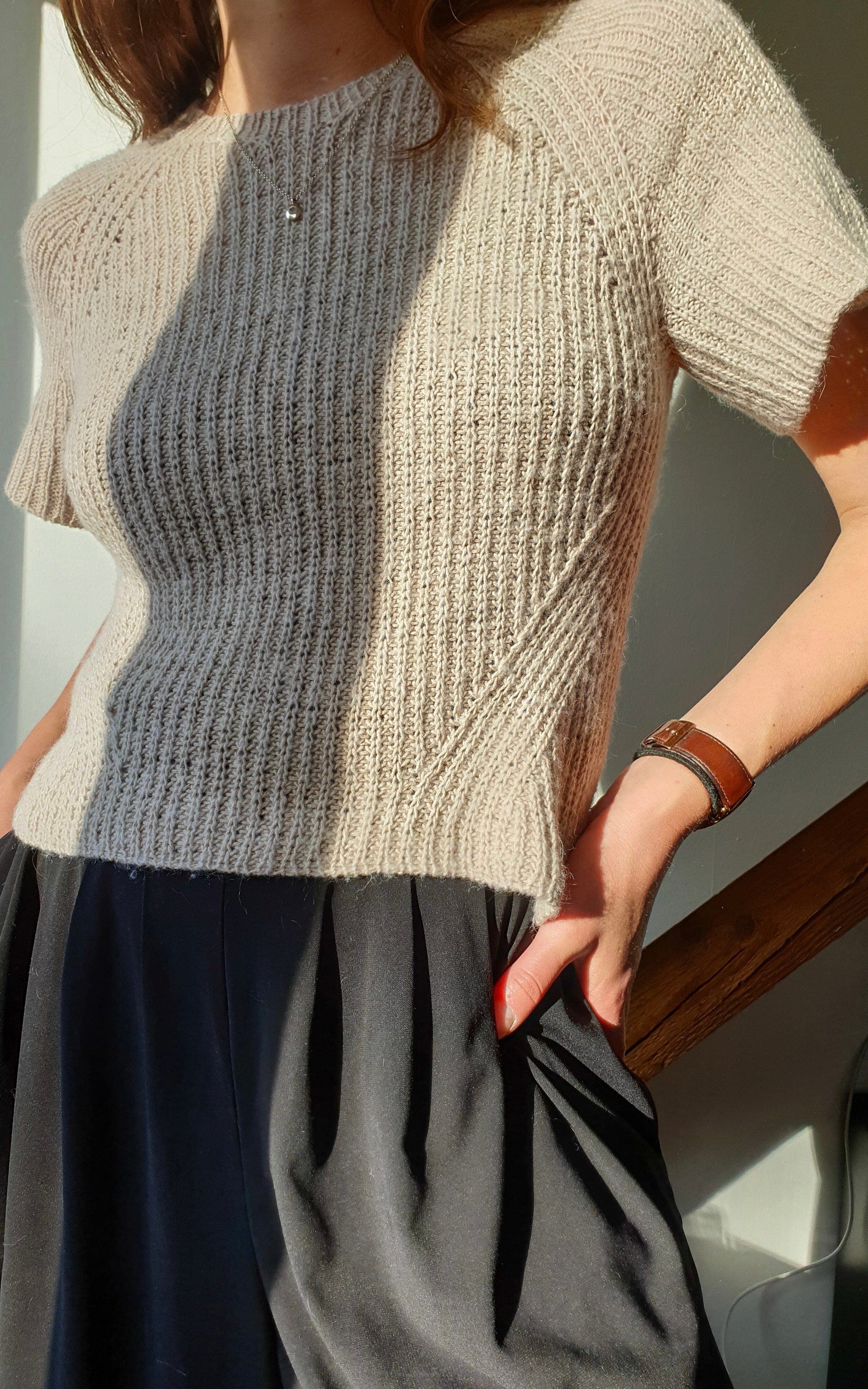 Lucy Tee - ANLEITUNG von KNITTING DEER jetzt online kaufen bei OONIQUE