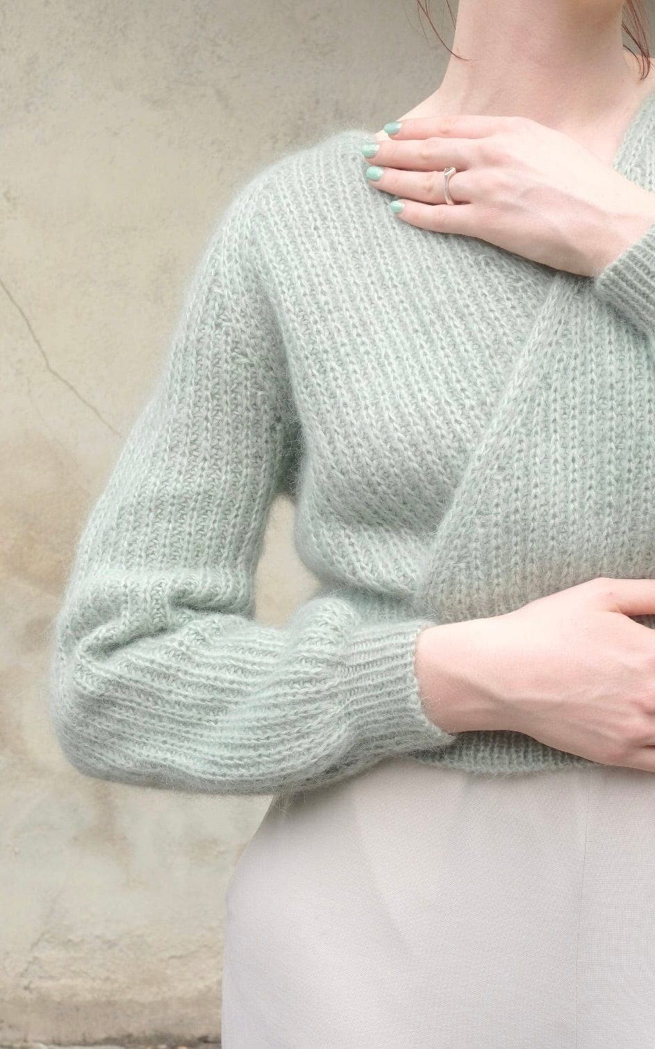 Lucy Bluse - TYNN SILK MOHAIR - Strickset von KNITTING DEER jetzt online kaufen bei OONIQUE