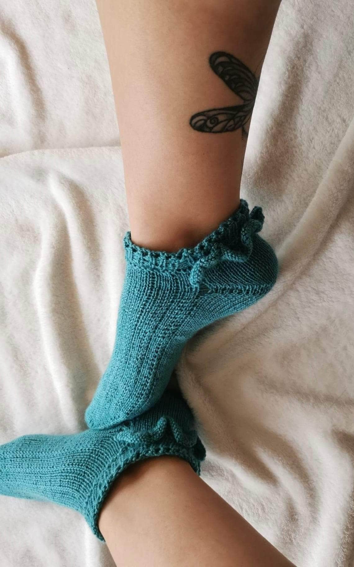 Marzipan Socks - ANLEITUNG von KNITTING_LARI jetzt online kaufen bei OONIQUE