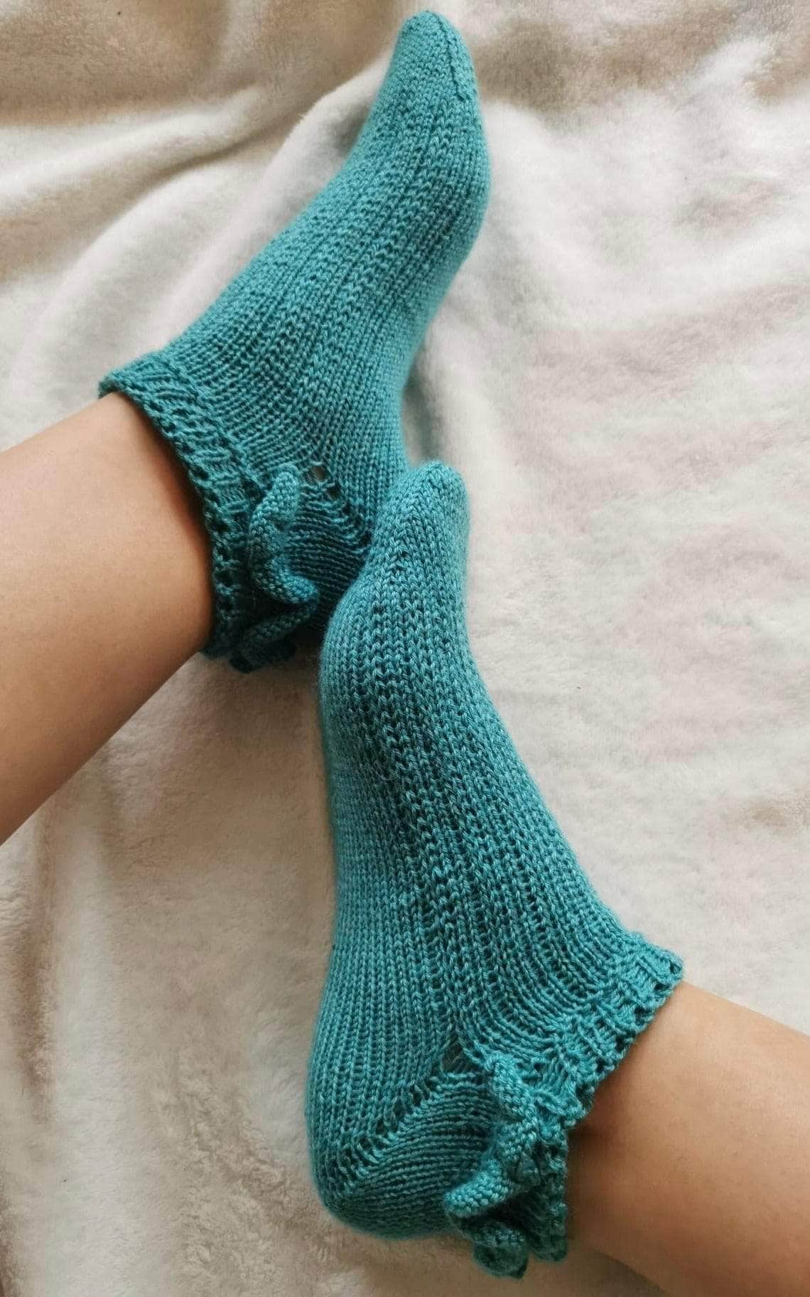 Marzipan Socks - ANLEITUNG von KNITTING_LARI jetzt online kaufen bei OONIQUE