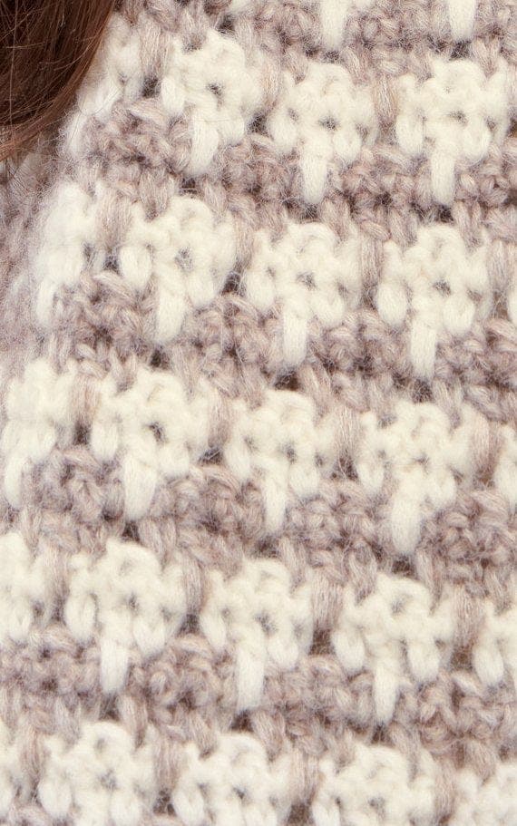 Schal mit Pompons - BRIGITTE NO. 2 - Häkelset von LANA GROSSA jetzt online kaufen bei OONIQUE