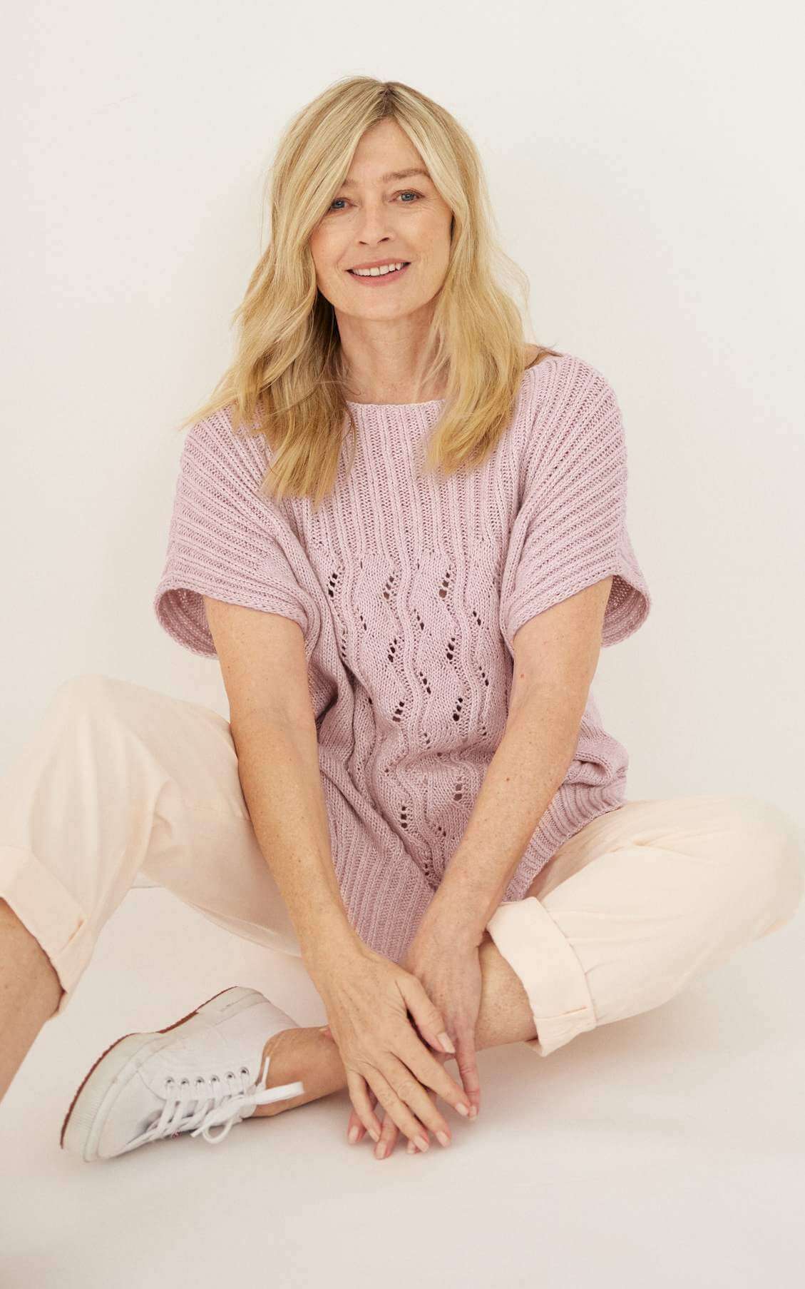 Ärmelloser Pullover mit Seitenschlitzen und Ajourmuster - Strickset von LANA GROSSA jetzt online kaufen bei OONIQUE