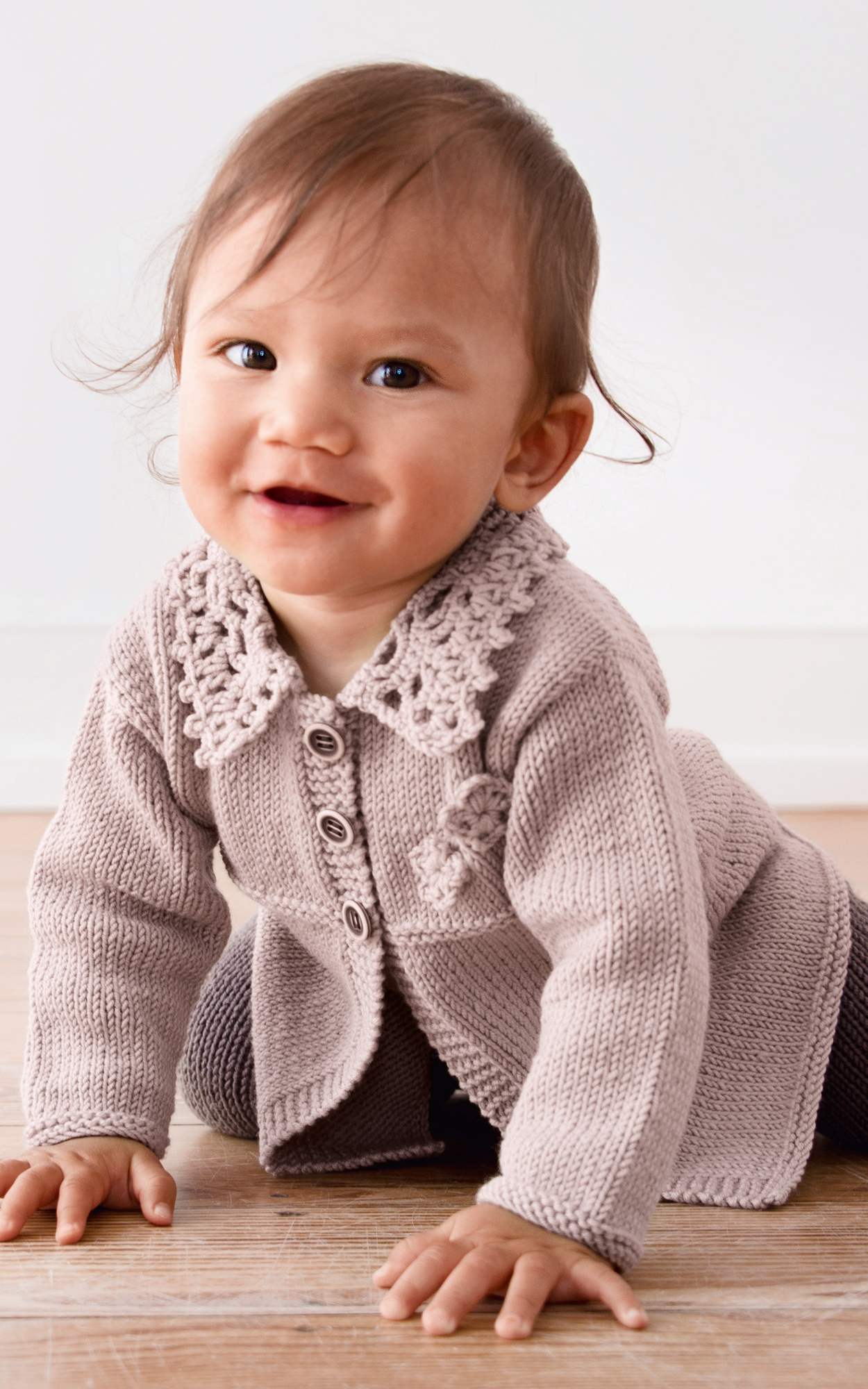 Baby Mantel mit Blümchen - Strickset von LANA GROSSA jetzt online kaufen bei OONIQUE