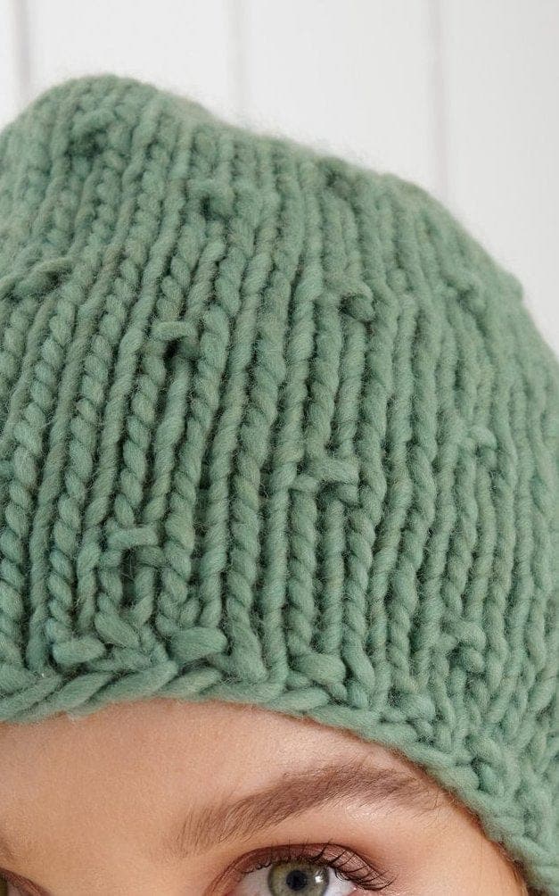 Grobe Pünktchenmütze - PER LEI - Strickset von LANA GROSSA jetzt online kaufen bei OONIQUE